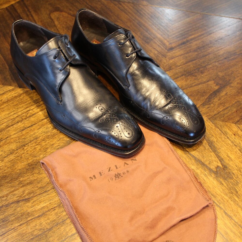 Mezlan Harper Medallion Toe Lace Up Shoes Black